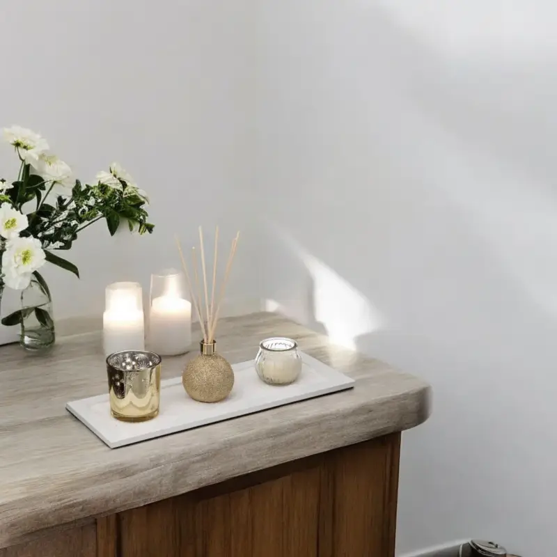 Oferta czasowa Zestaw zapachowy ze świecą i dyfuzorem, złoty