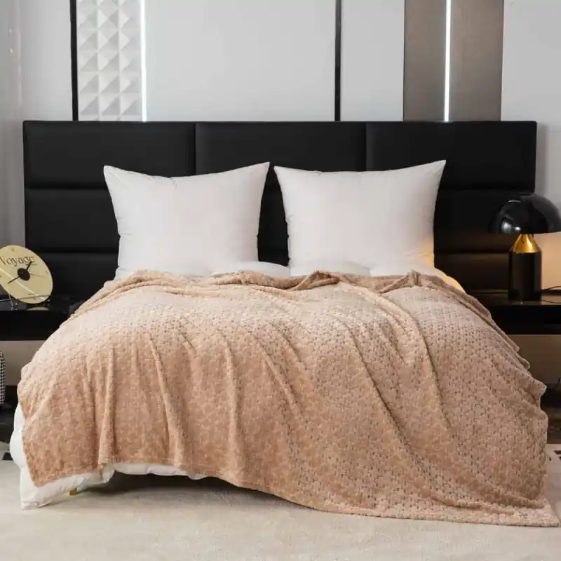 Koc 200x220 cm mikrofibra Cotton World miękki ciepły pled narzuta na łóżko beżowy KHT-56 Ekspresowa dostawa