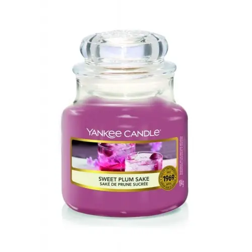 Yankee Candle Sweet Plum Sake Świeca Mała Cena promocyjna